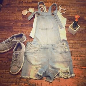 Celebrity Pink denim overalls